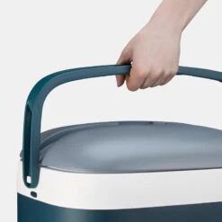 Quechua GLACIERE RIGIDE DE CAMPING - 22 LITRES - CONSERVATION AU FRAIS 5 HEURES -Magasin De Matériel De Camping glaciere rigide de camping 22 litres conservation au frais 5 heures 2