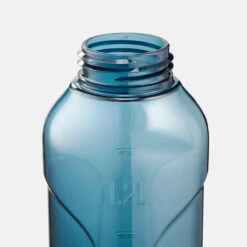 Quechua Gourde Rando MH500 Bouchon Ouverture Rapide 1,2 Litre Plastique (Ecozen®) Bleu -Magasin De Matériel De Camping gourde rando mh500 bouchon ouverture rapide 12 litre plastique ecozen bleu 3