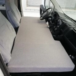 Lit Avant à Matelas Pliable Fiat Ducato, Peugeot Boxer Et Citroën Jumper -Magasin De Matériel De Camping lit avant a matelas pliable fiat ducato peugeot boxer et citroen jumper 2